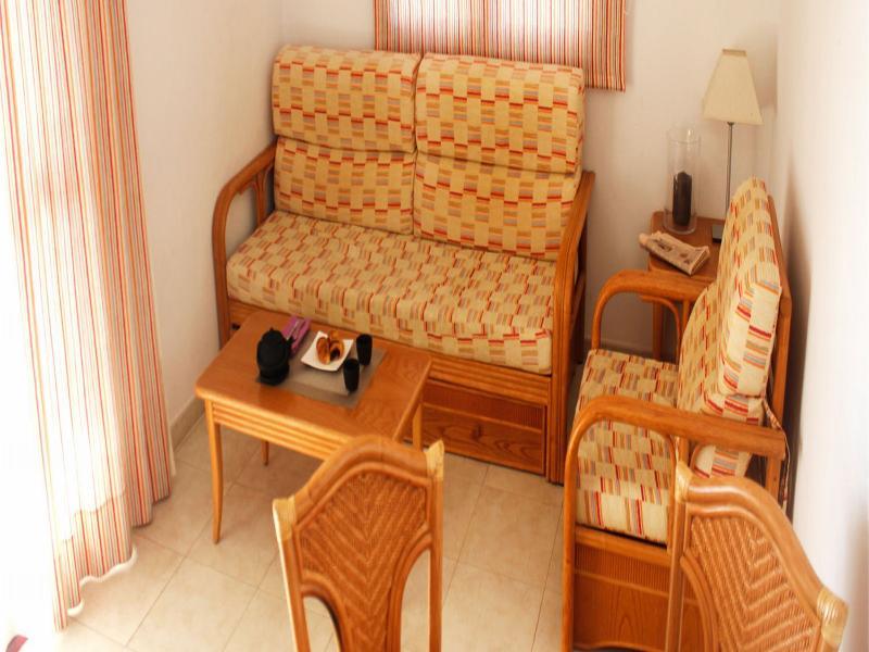 Apartamentos Amatista Unitursa Calp Exterior foto