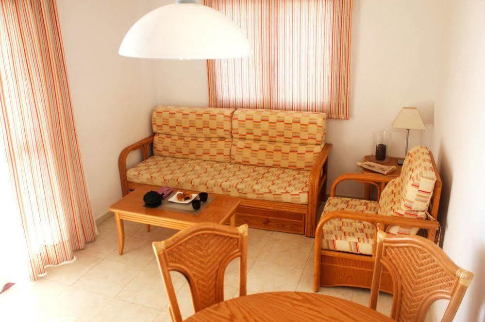 Apartamentos Amatista Unitursa Calp Exterior foto