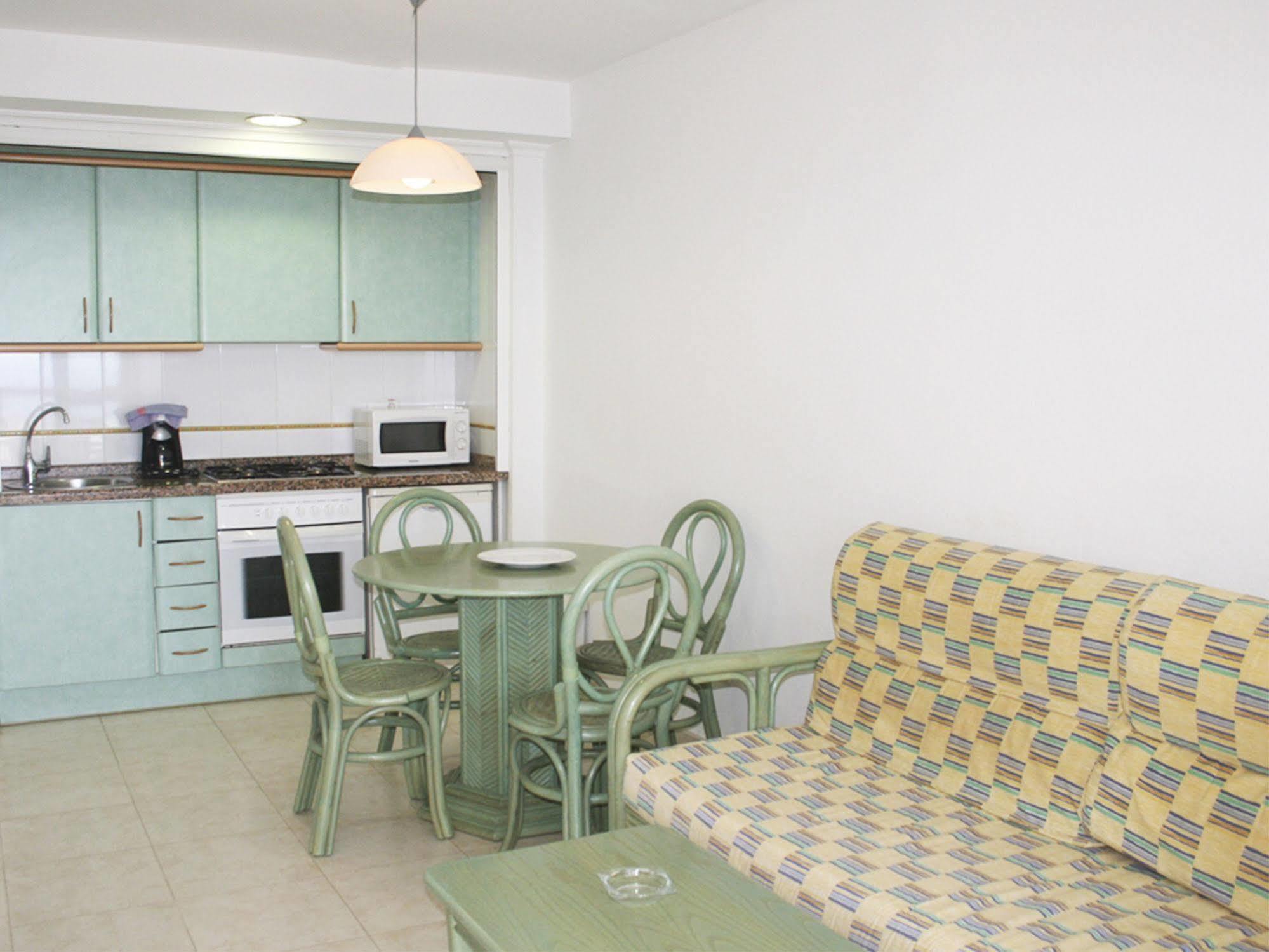 Apartamentos Amatista Unitursa Calp Exterior foto